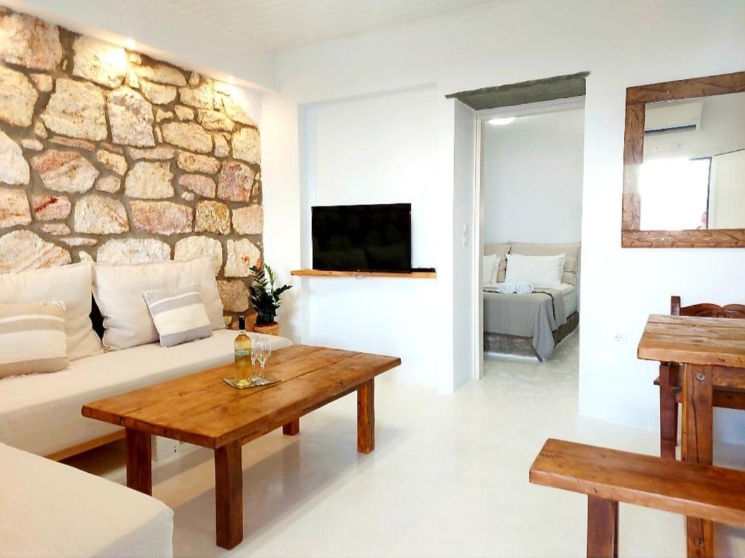 פולוניה Villa Doriana In Pelekouda מראה חיצוני תמונה